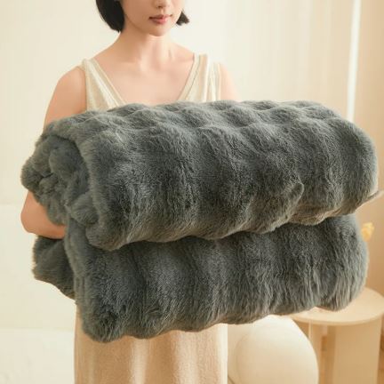 Faux Fur Fleece Blanket