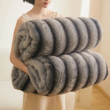 Faux Fur Fleece Blanket
