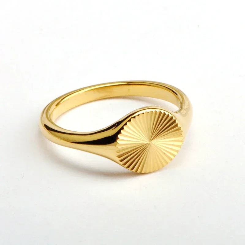 Fashiona golden croissant Stainless Steel rings for women Geometric minimalism ring Couple Matching Jewlery Gifts Do not fade