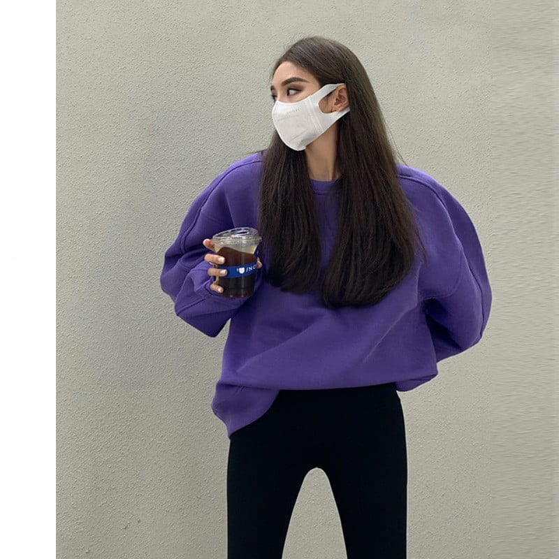 Round Neck Pullover Sweatshirt