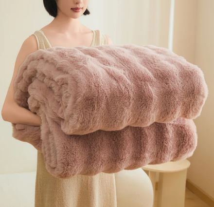 Faux Fur Fleece Blanket
