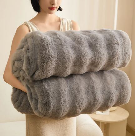Faux Fur Fleece Blanket