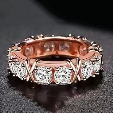 Fashionable Gold-Plated Zircon Ring