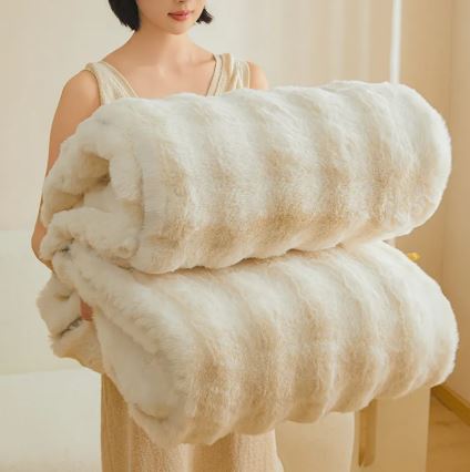Faux Fur Fleece Blanket