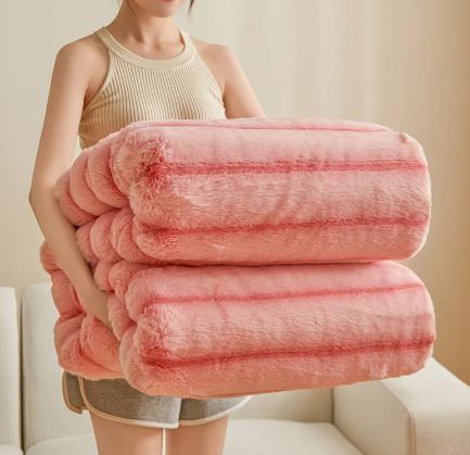 Faux Fur Fleece Blanket