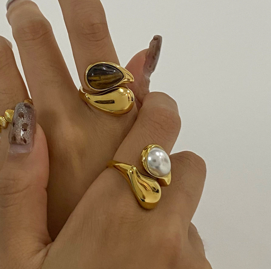 Women Drop Pearl Ring